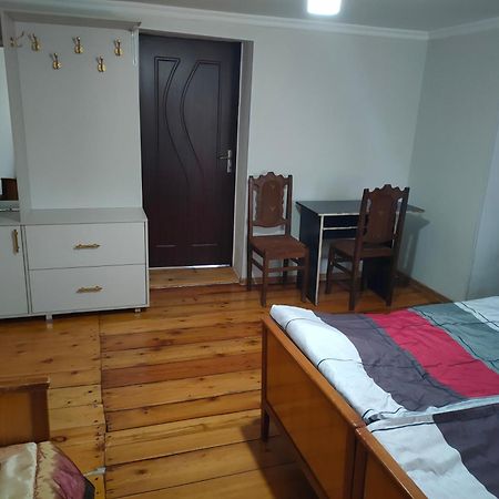 Ni- Ke Otel Tskaltubo Oda fotoğraf